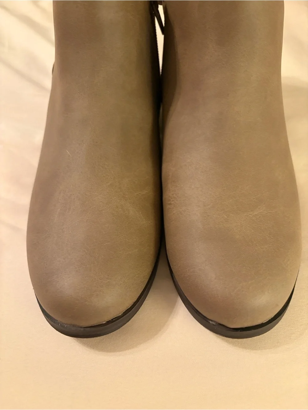 NWT Thereabouts Youth 5 Fits Womens 6.5 Size Conversion Kids Faux Suede Booties